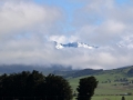 Montagnes dans les nuages.